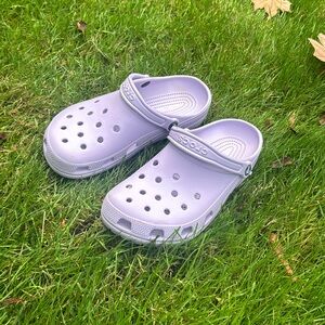Lavender Crocs 10W/8M